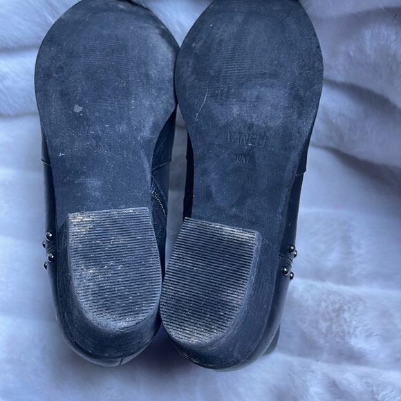 Vaneli Leather black ankle boots with side silver tone studs & side zipper SZ10 - Picture 6 of 9